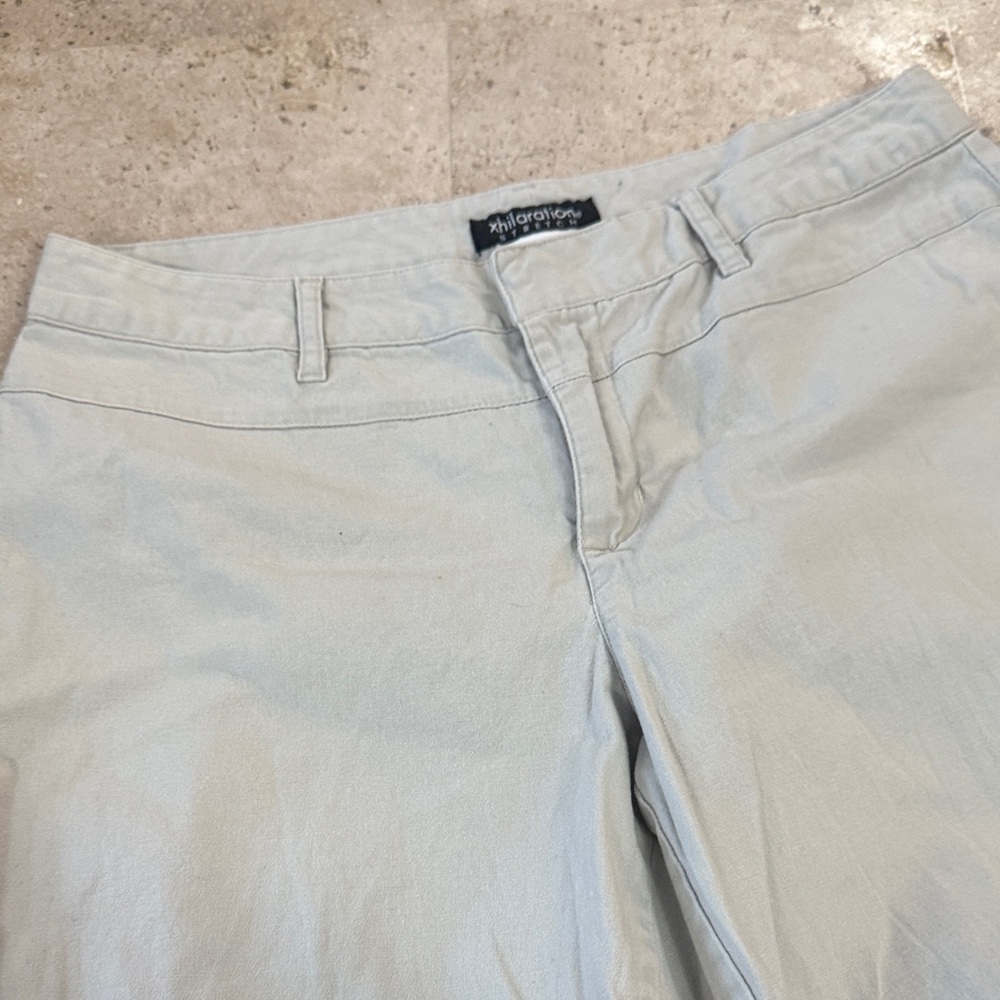 Xhilaration Light Gray Capris